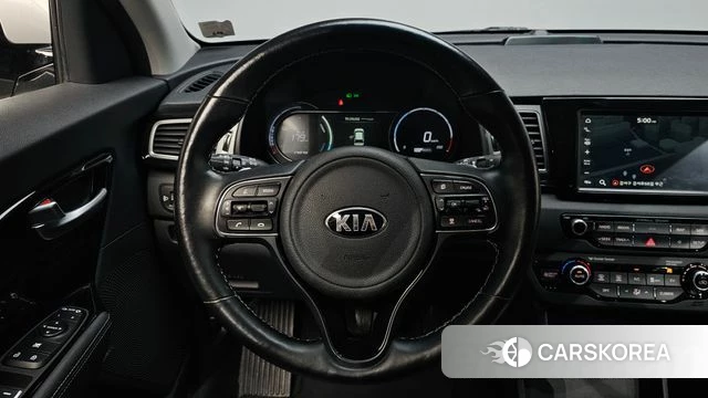 Kia Niro EV 2021 Серебряный из Кореи, фото 2