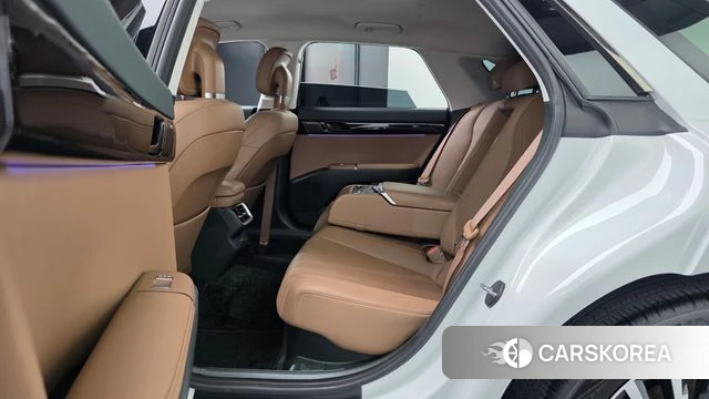 Hyundai Grandeur Hybrid (GN7) 2023 Белый из Кореи, фото 2