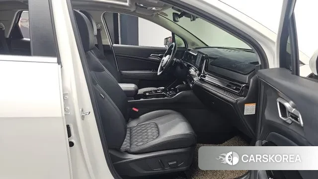 Kia Sportage 5th Generation Hybrid 2022 Белый из Кореи, фото 2