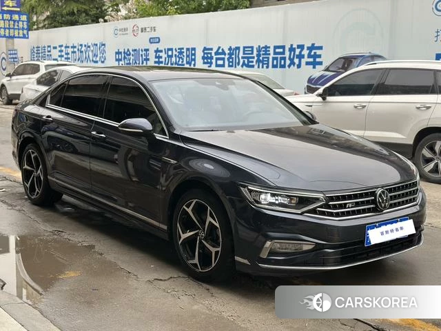 Volkswagen Magotan 2023 Черный из Китая, фото 2