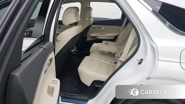 Genesis GV70 2024 Белый из Кореи, фото 2