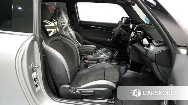 Mini Cooper S 2023 Серый из Кореи, фото 2