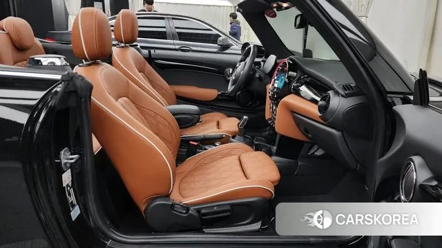 Mini Cooper S Convertible 2022 Черный из Кореи, фото 2