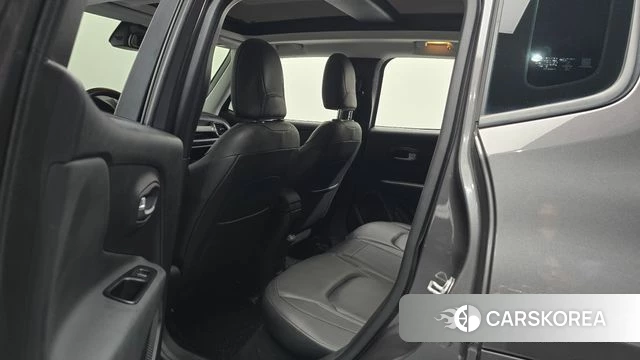 Jeep Renegade 2021 Серый из Кореи, фото 2