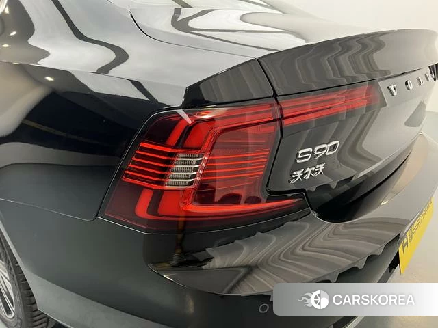 Volvo S90 PHEV 2021 Черный из Китая, фото 2