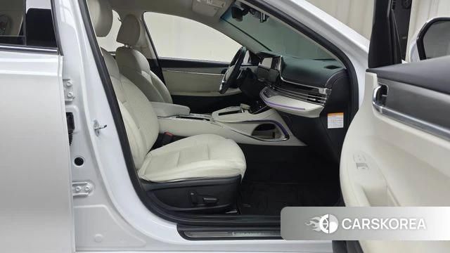 Hyundai The New Grandeur IG Hybrid 2022 Белый из Кореи, фото 2