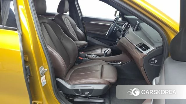 BMW X2 (F39) 2021 Золотой из Кореи, фото 2