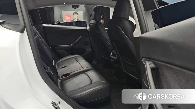 Tesla Model Y 2024 Белый из Кореи, фото 2