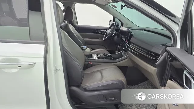 Kia The New Carnival 4th Generation 2023 Белый из Кореи, фото 2