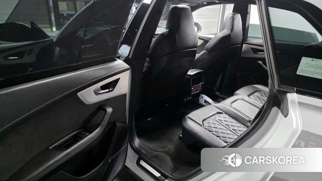 Audi Q8 (4M) 2021 Белый из Кореи, фото 2