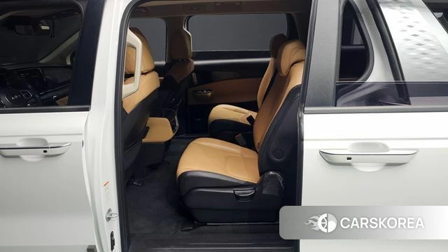 Kia Carnival 4th generation 2023 Белый из Кореи, фото 2