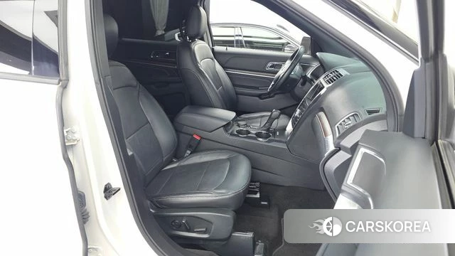 Ford Explorer 2019 Белый из Кореи, фото 2