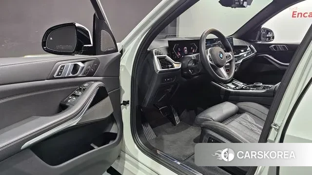 BMW X5 (G05) 2025 Белый из Кореи, фото 2