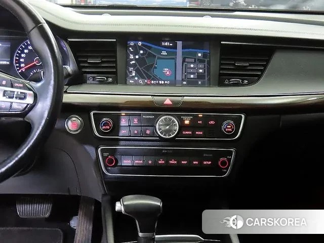 Kia Come New K7 2018 Белый из Кореи, фото 2