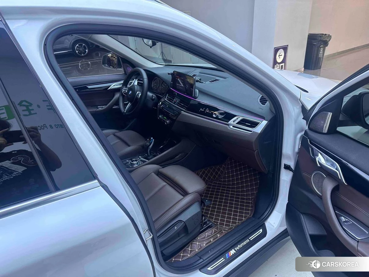 BMW X1 2021 Белый из Китая, фото 2