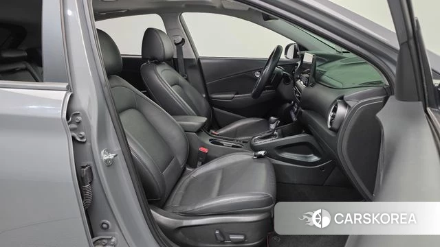 Hyundai The New Kona 2021 Серебристо-серый из Кореи, фото 2