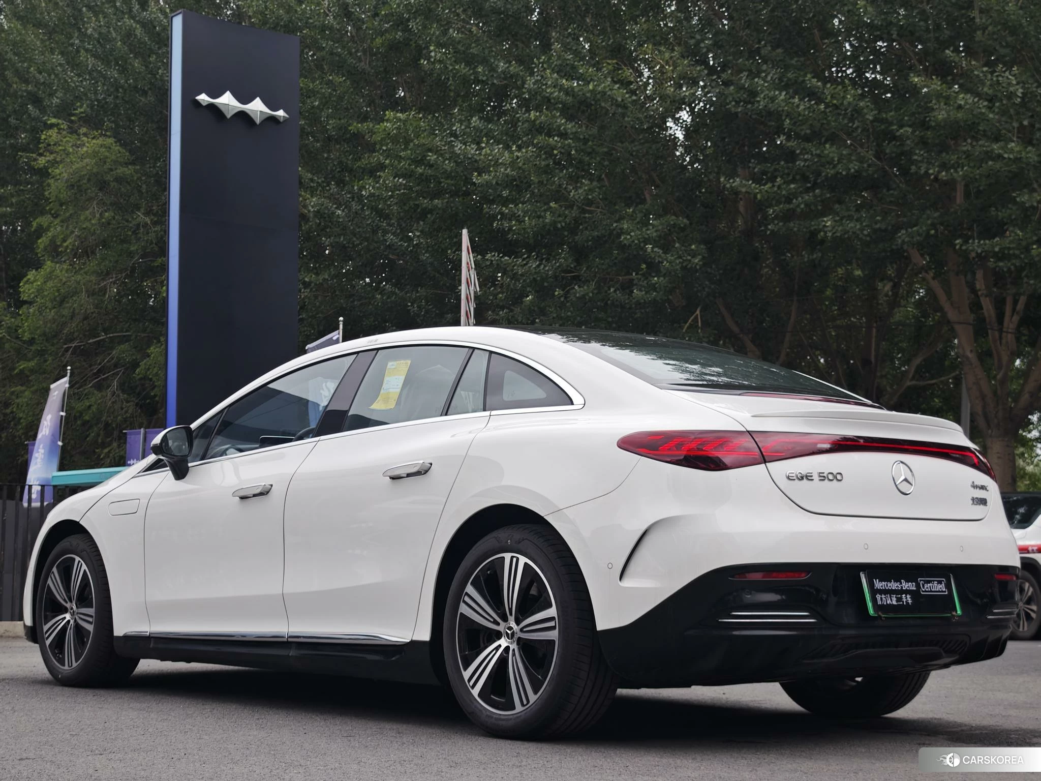 Mercedes-Benz EQE 2024 Белый из Китая, фото 2