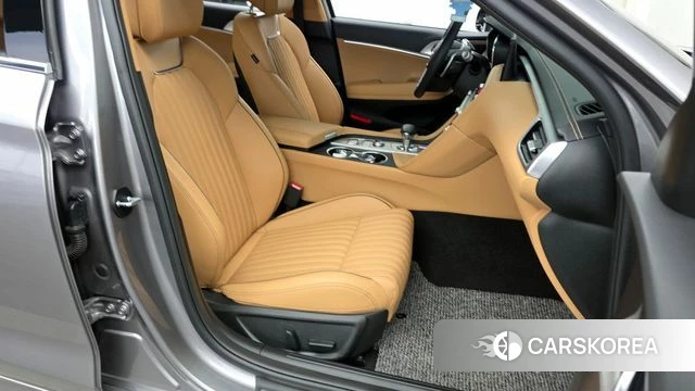 Genesis The New G70 2025 Серебристо-серый из Кореи, фото 2