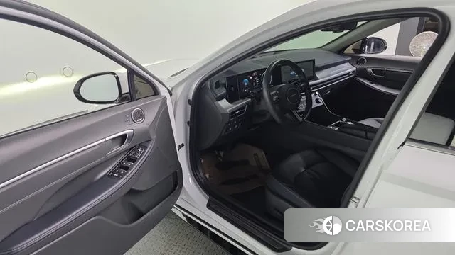 Hyundai Sonata D Edge (DN8) 2023 Белый из Кореи, фото 2