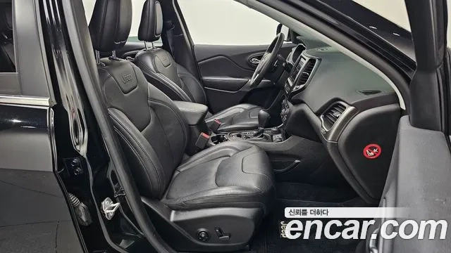 Jeep Cherokee (KL) 2018 Черный из Кореи, фото 2