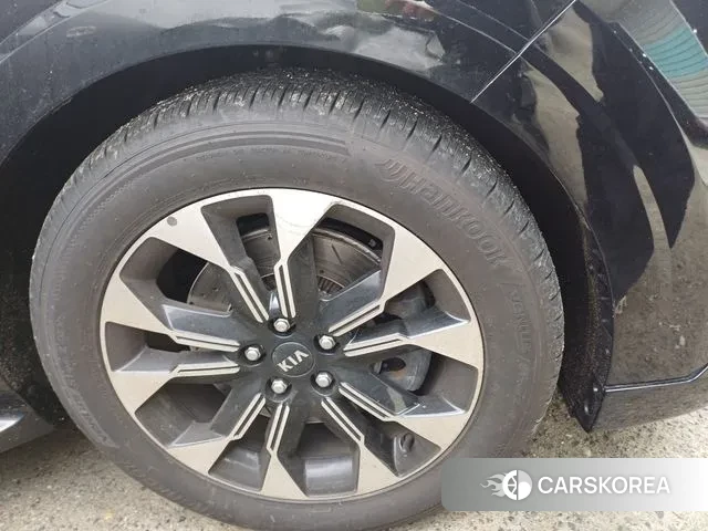 Kia Carnival 4th generation 2021 Черный из Кореи, фото 2