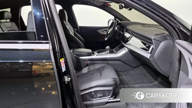 Audi Q7 (4M) 2023 Черный из Кореи, фото 2