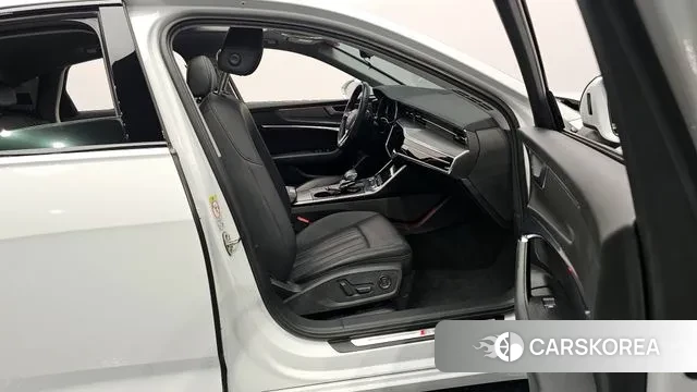 Audi A6 (C8) 2020 Белый из Кореи, фото 2