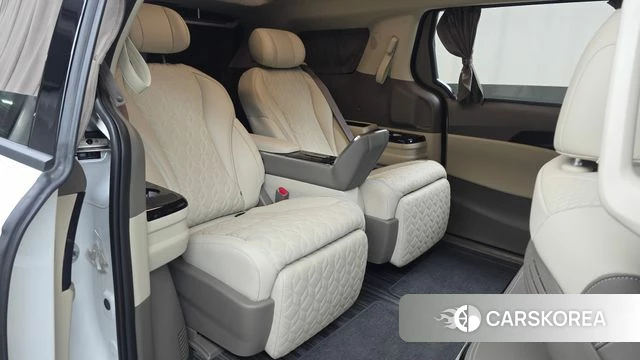 Kia The New Carnival 4th Generation 2026 Белый из Кореи, фото 2