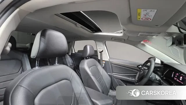 Volkswagen 7th Generation of Jetta 2021 Белый из Кореи, фото 2