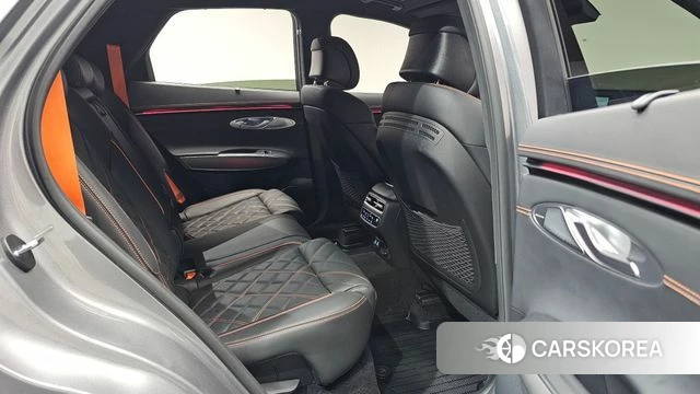 Genesis GV70 2024 Серый из Кореи, фото 2