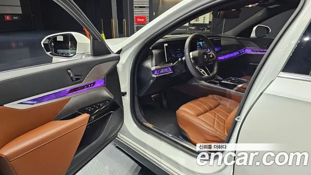 BMW 7 Series (G70) 2024 Белый из Кореи, фото 2