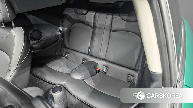 Mini Cooper 2021 Зеленый из Кореи, фото 2