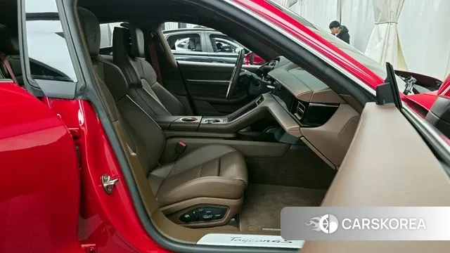 Porsche Taycan 2021 Красный из Кореи, фото 2