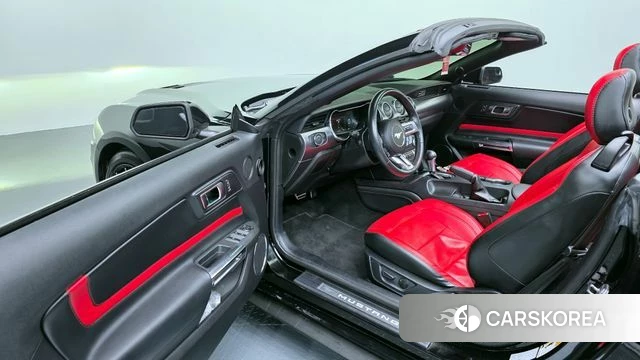 Ford Mustang 2020 Черный из Кореи, фото 2