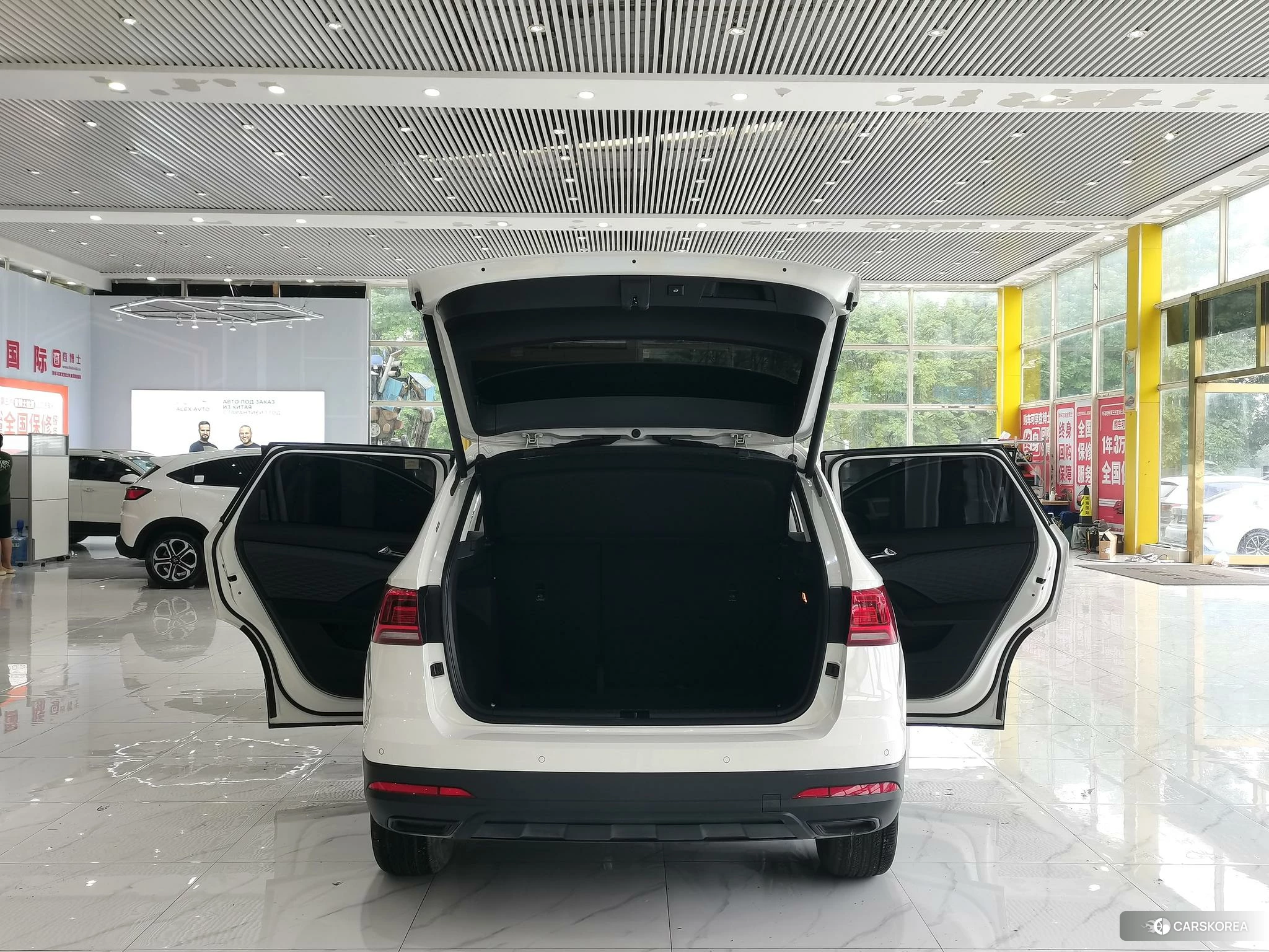 Volkswagen Tuyue 2022 Белый из Китая, фото 2