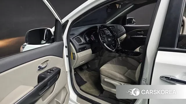 Kia The New Carnival 2018 Белый из Кореи, фото 2