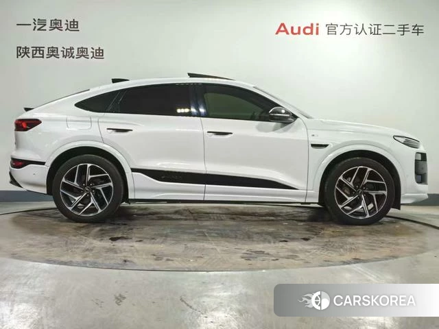Audi Q6L Sportback e-tron 2025 Белый из Китая, фото 2