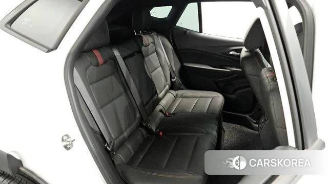 Chevrolet (GM Daewoo) Trax Crossover 2024 Белый из Кореи, фото 2