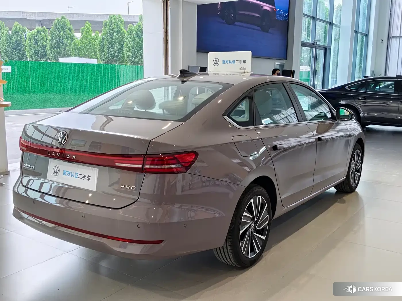 Volkswagen Lavida 2025 Red/purple из Китая, фото 2