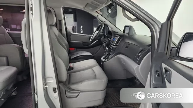 Hyundai The New Grand Starex 2018 Серебряный из Кореи, фото 2