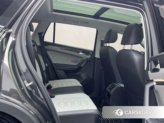 Volkswagen Tanyue 2023 Темно-серый из Китая, фото 2