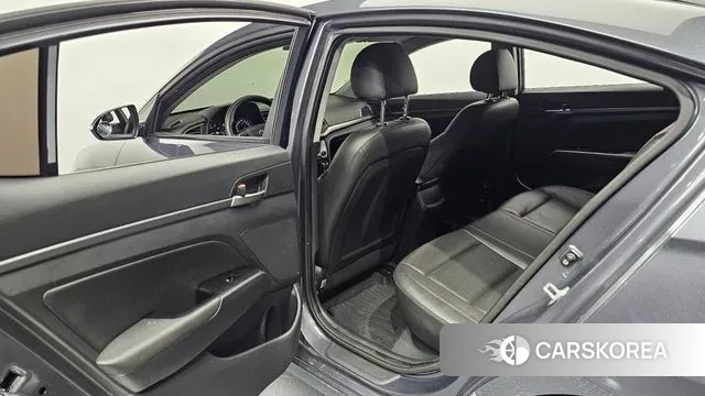 Hyundai Avante AD 2018 Серый из Кореи, фото 2