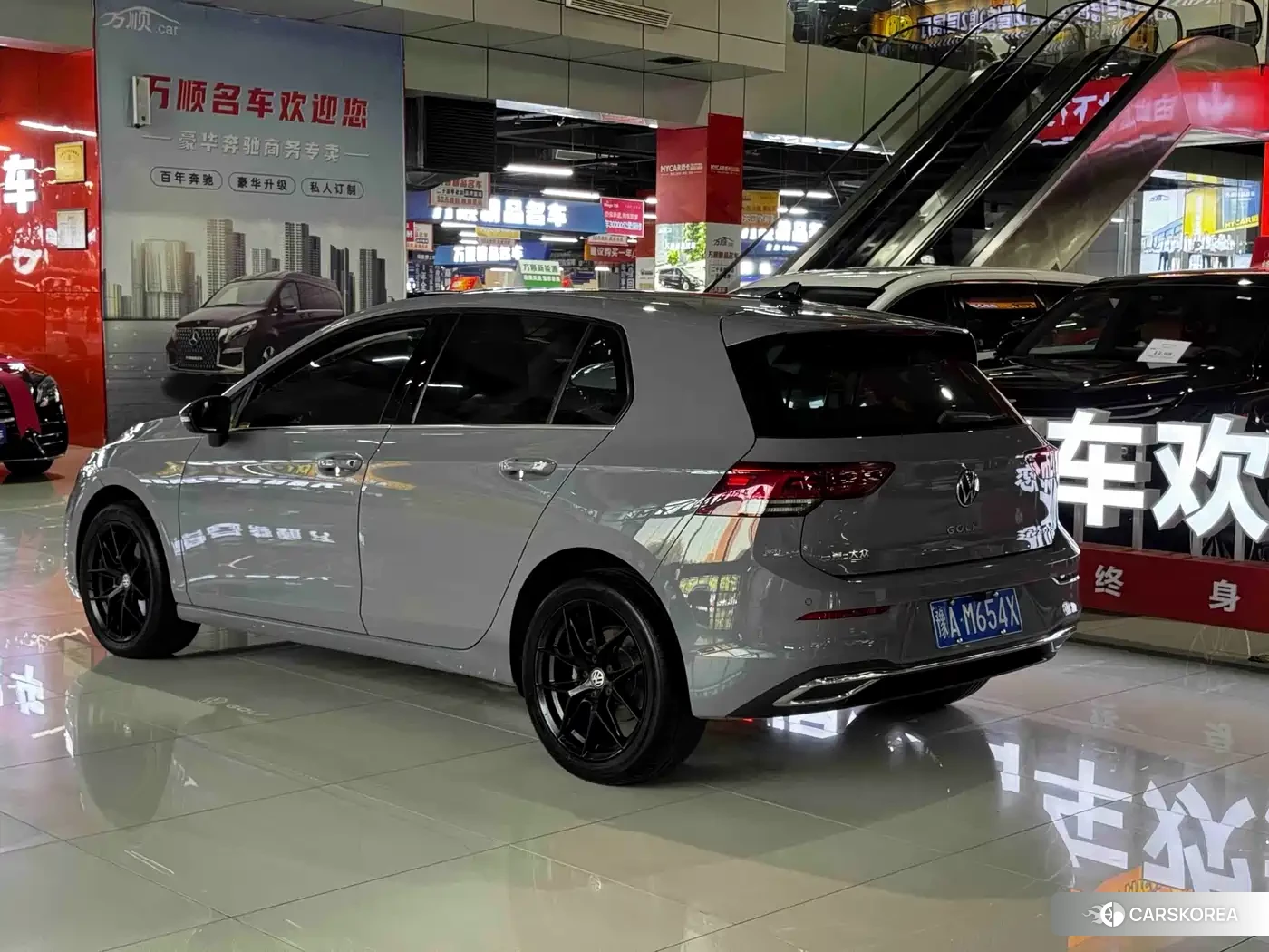 Volkswagen Golf 2024 Silver/gray из Китая, фото 2
