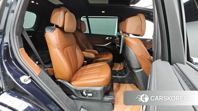 BMW X7 (G07) 2022 Черный из Кореи, фото 2
