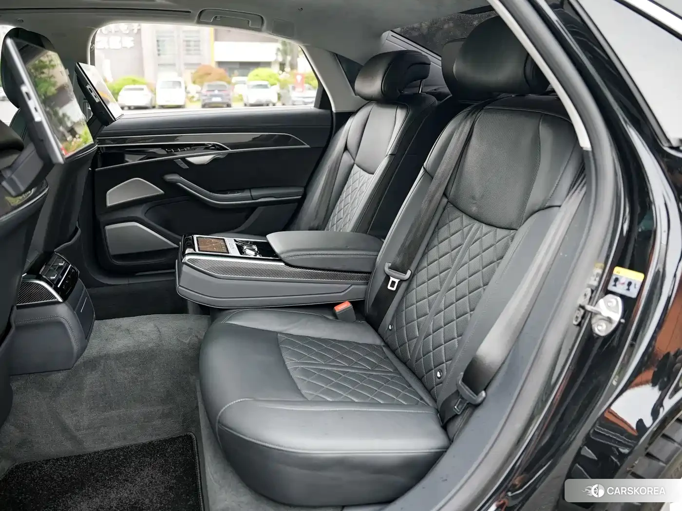 Audi S8 2022 Черный из Китая, фото 2