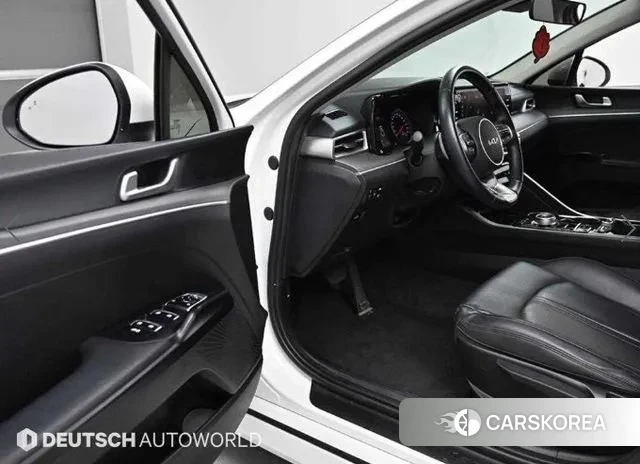 Kia K5 3rd generation 2022 Белый из Кореи, фото 2