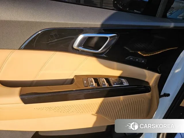 Kia Carnival 4th generation 2021 Жемчужный цвет из Кореи, фото 2