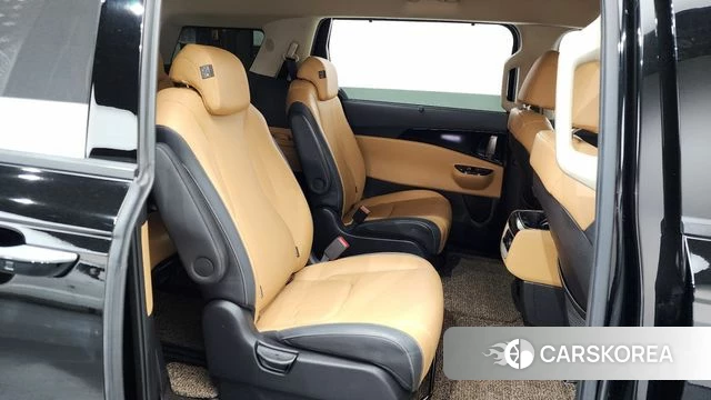 Kia Carnival 4th generation 2022 Черный из Кореи, фото 2