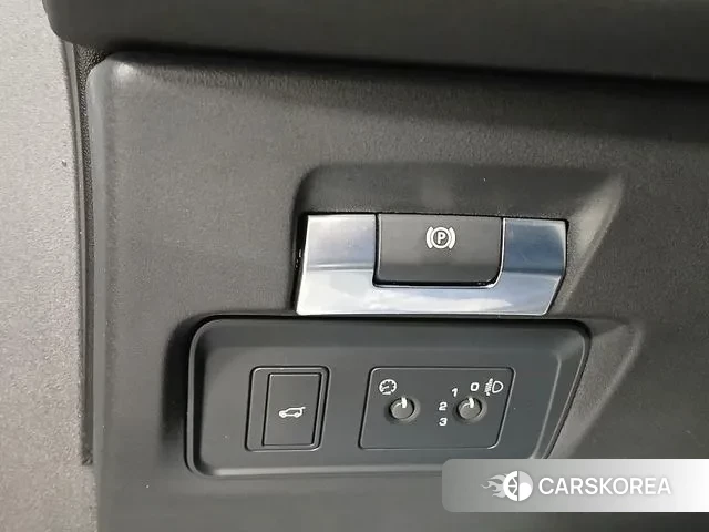 Land Rover Discovery Sports 2nd Generation 2020 Белый из Кореи, фото 2