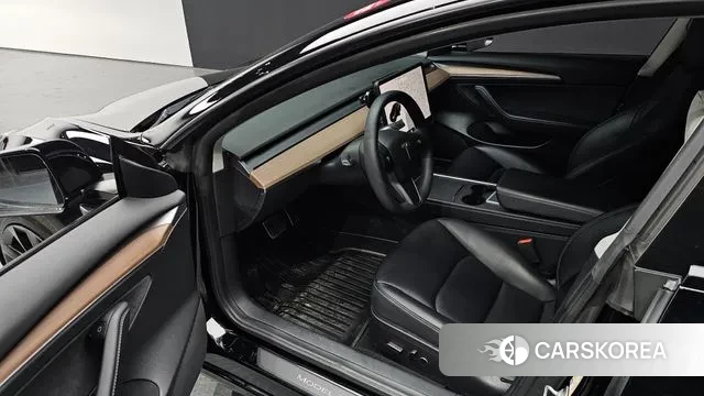 Tesla Model 3 2022 Черный из Кореи, фото 2